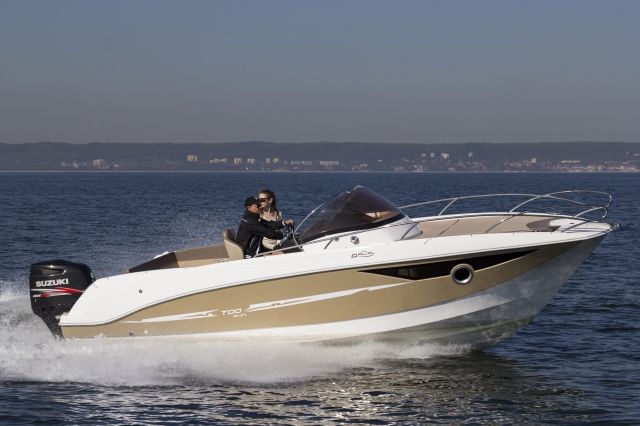 GALIA 700 SUNDECK