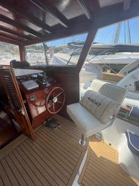 LLAUT CAPEADOR V