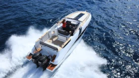 BENETEAU FLYER 8.8 SUNDECK