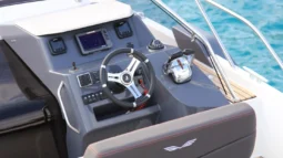 BENETEAU FLYER 8.8 SUNDECK